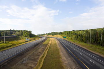 Naklejka premium Road leading to cottage country in Ontario