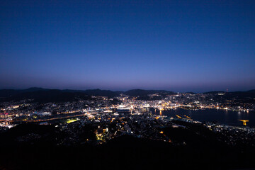 Fototapeta premium 稲佐山からの長崎市街地夜景 世界新三大夜景
