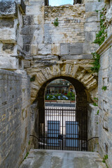 ニーム　円形闘技場