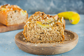 Banana bread with oats free sugar