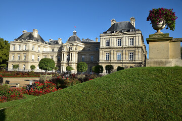 Obraz premium Jardins du palais du Luxembourg à Paris, France
