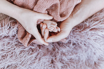 BABYF&Uuml;&szlig;E Neugeborenes M&auml;dchen