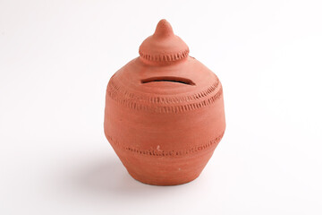 Brown clay piggy bank / coin bank. piggy bank for kids.