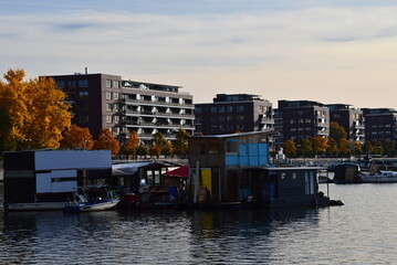 Panorama am Fluss Spree im Herbst, Rummelsburg, Berlin