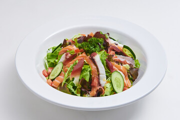 Salmon Salad Many vegetables are beneficial for the body.