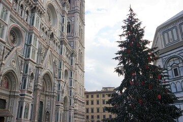 Obraz premium Dome and Cathedral of Florence in Italy aka Cattedrale di Santa Maria del Fiore - サンタ・マリア・デル・フィオーレ大聖堂 イタリア フィレンツェ ドゥオモ