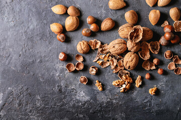 Varieties of nuts: almonds, hazelnuts and walnuts