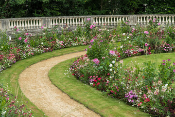 Gärten des Rathauses von Épernay in Frankreich