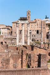 Obraz premium Forum Romanum in Rom mit Säulen des Dioskurentempels