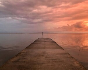 Obraz premium pier at sunset