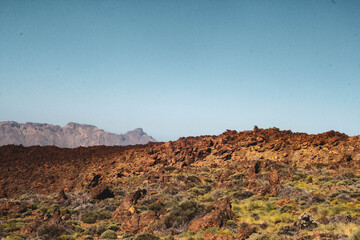postal vintage del desierto rojo y rocoso de tenerife