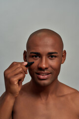 Usage of a skin care product in a vial