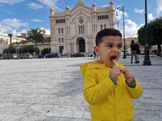 Fototapeta premium child playing in the street