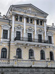 Old historic house in a new way.