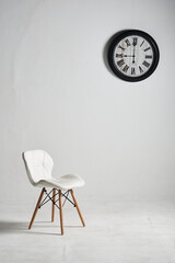 clock chair wait time hour