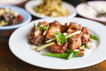 Thai fried garlic pork ribs