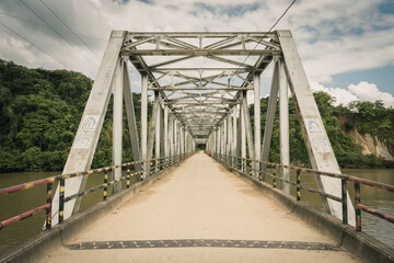 puente en El Catatumbo 