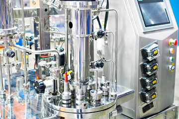 Laboratory chemical metal bioreactor and fermenter