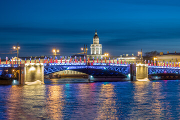 Obraz premium Saint Petersburg, Russia. The Palace Bridge (Dvortsoviy Most).