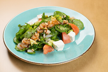salad with shrimps