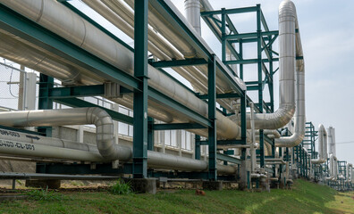 pipelines on oil and gas products chemical