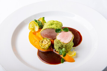 Pork tenderloin in pistachio crust with herbs