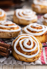 Baked Cinnamon Rolls With White Icing