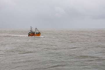 Obraz premium fishing boat on the sea