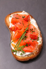 bread slice with smoked salmon and cream