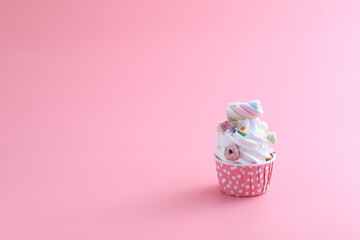 cupcake isolated in pink background