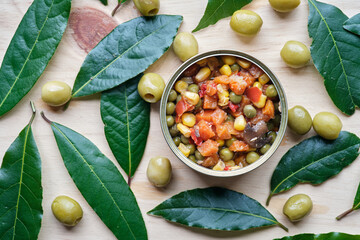 Milanese salad tin top view