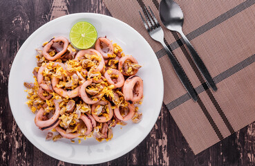 Fried Squid with Garlic