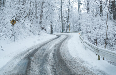 Obraz premium 雪道