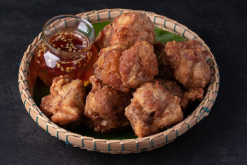 Fried Chicken Karage Chicken with Dip in a Bamboo Basket