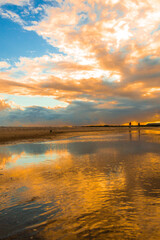 Obraz premium Lindo Pôr do sol na praia das conchas