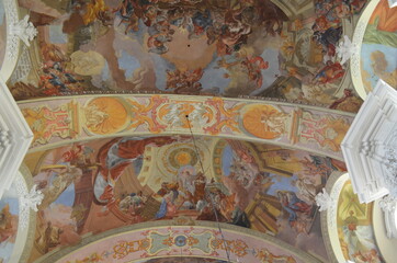 Barokowe wnętrza Bazyliki Mniejszej w Krzeszowie, Polska