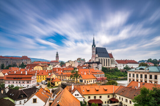 View of historic center of Cesky Krumlov dominated by St. Vitus Church, Cesky Krumlov, South Bohemian Region, Czech Republic
