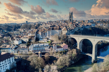 Fototapeta na wymiar Stadt Fribourg, Poya und Zaehringen brücke, Schweiz , Winter 