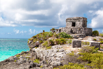 Fototapeta na wymiar Landscape of the Temple of the God of Wind in Tulum