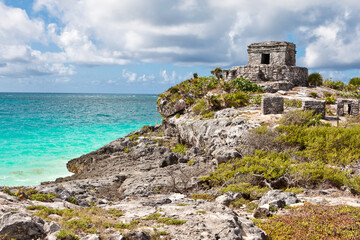 Fototapeta na wymiar Landscape of the Temple of the God of Wind in Tulum