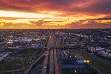New Orleans highway in the evening with a spectacular sunset