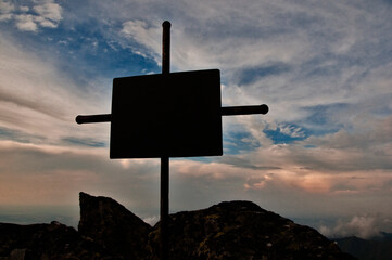 krzyż w górach © rubbersoulroad