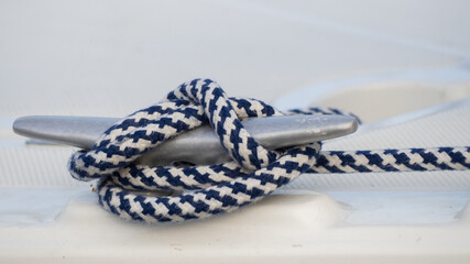 Mooring knot. Blue and white line.