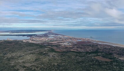 survol des corbières maritimes et du parc naturel de la narbonnaise