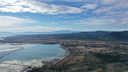 survol des corbières maritimes et du parc naturel de la narbonnaise