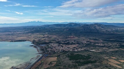 survol des corbières maritimes et du parc naturel de la narbonnaise