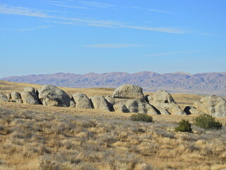 Fototapeta na wymiar The vast wilderness of the Carrizo Plain National Monument, in San Luis Obispo County, California. 