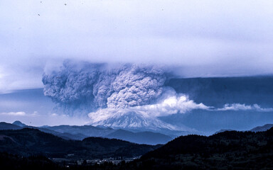 Mt. St. Helens eruption, May 18, 1980.