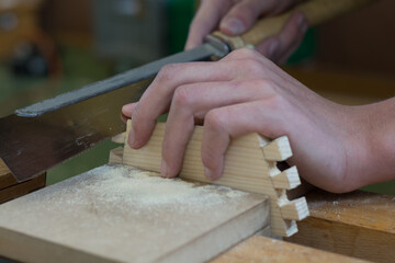 Carpenter Polishes To Woodworking