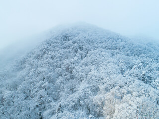 冬・雪山・ドローン・空撮